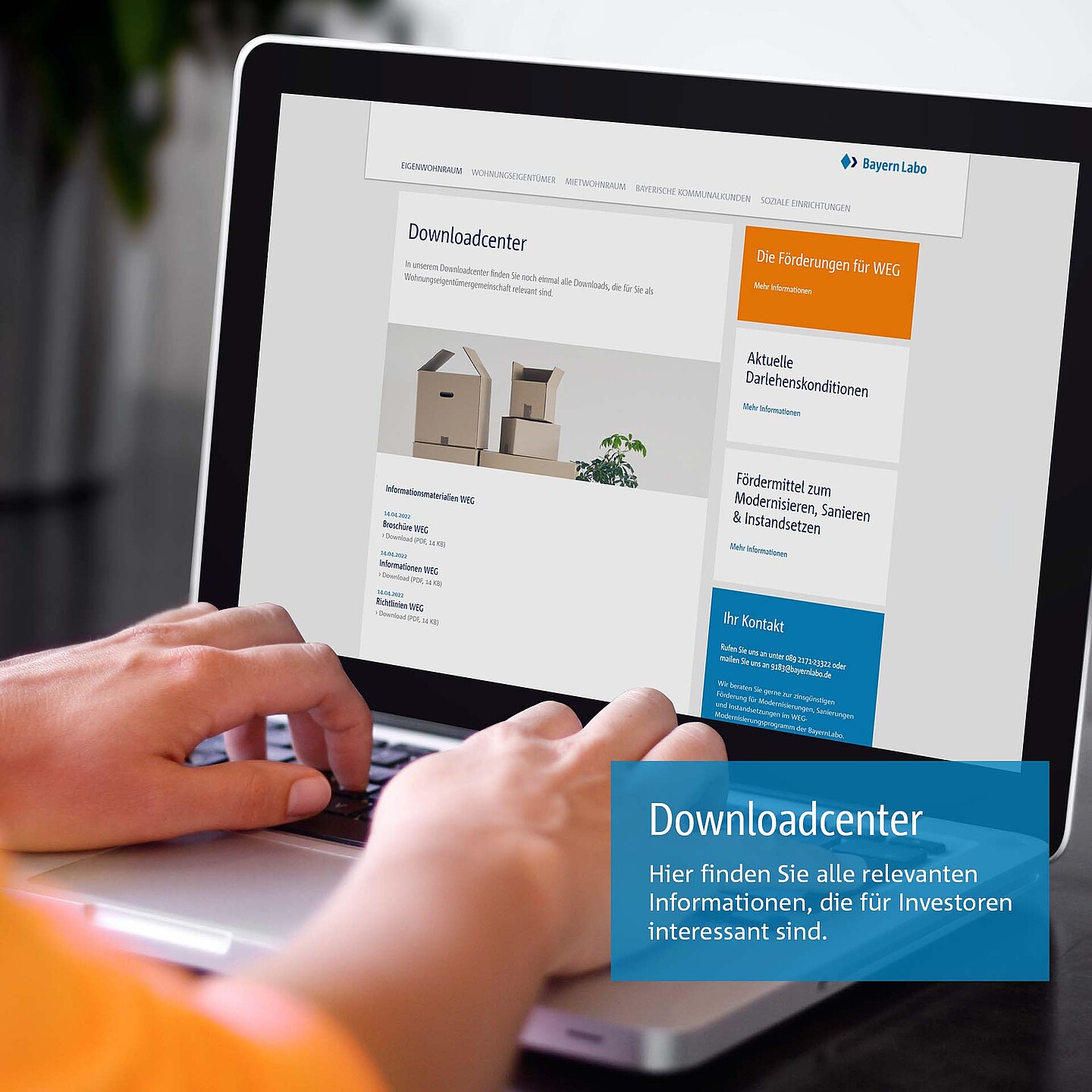 Downloadcenter für alle Informationen der BayernLabo Laptop mit Downloadcenter der BayernLabo zu Förderprogrammen und Informationen.