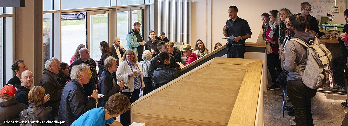 BayernLabo Wohnraumförderung Studenten | Feierliche Wiedereröffnung der Hans-Scholl-Halle in der Studentenstadt.